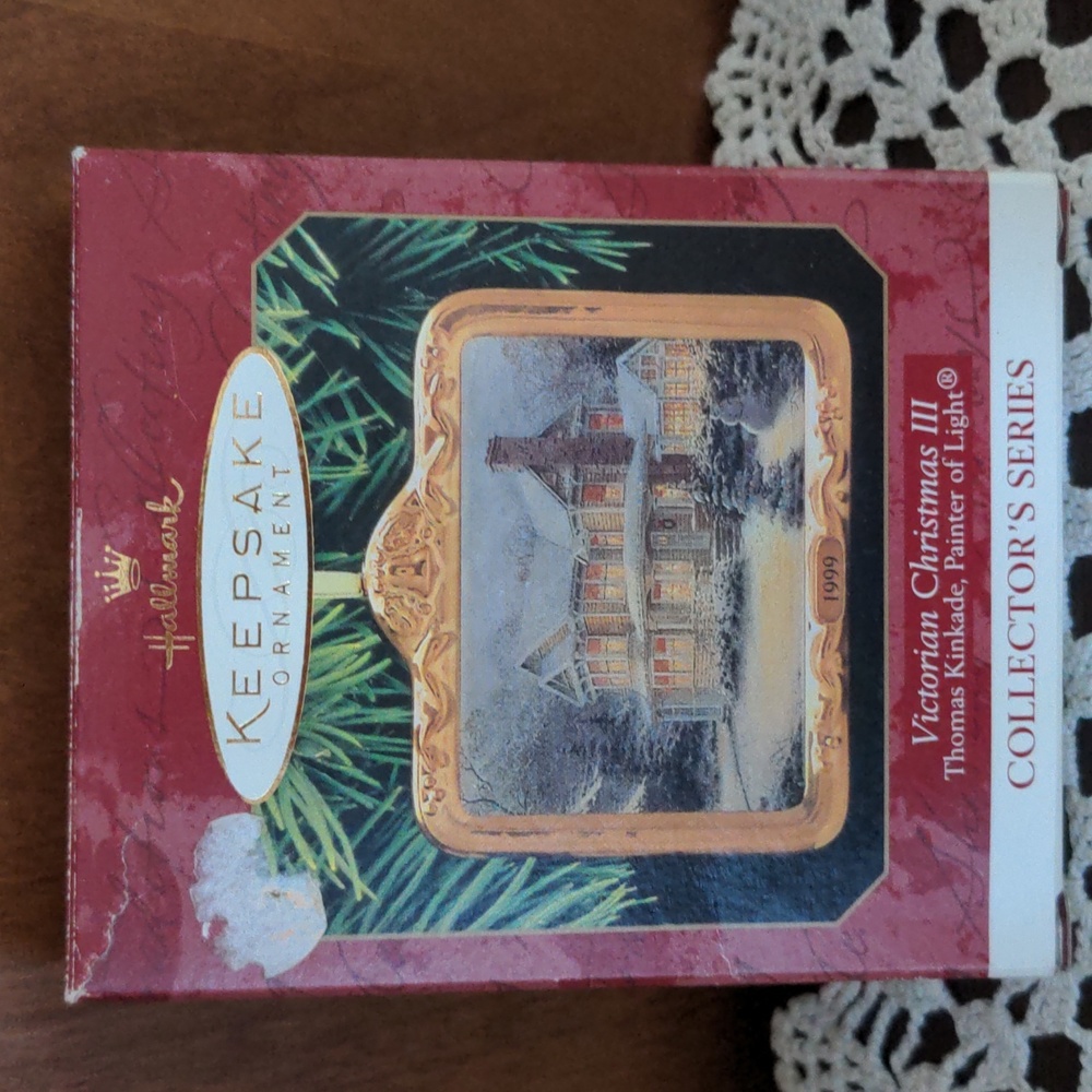 Vintage Hallmark Keepsake Ornament Victorian Christmas III Thomas Kinkad…